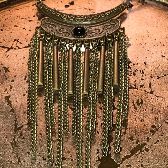 paparazzi Jewelry - Brass necklace with earrings.